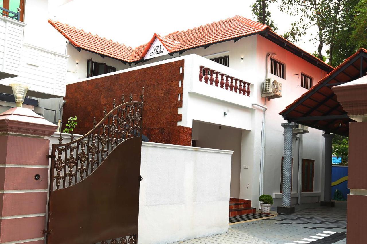 Kira Palace Residency Hotel Ernakulam Kültér fotó
